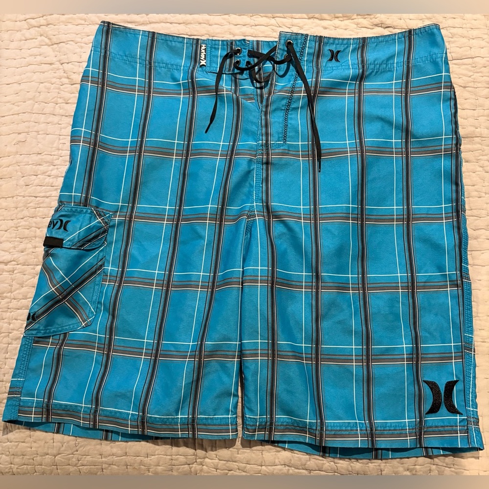 Hurley Board Shorts Men’s Size 36 Waist Teal
Plaid Pattern Drawstring Waist